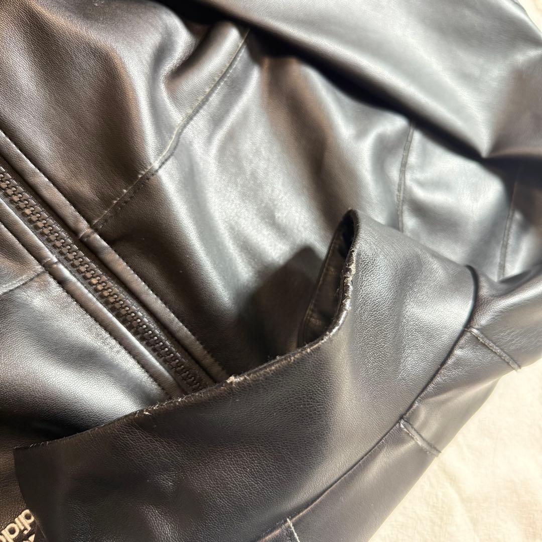 完売品　adidas Originals アディダス　フェイクレザージャケット