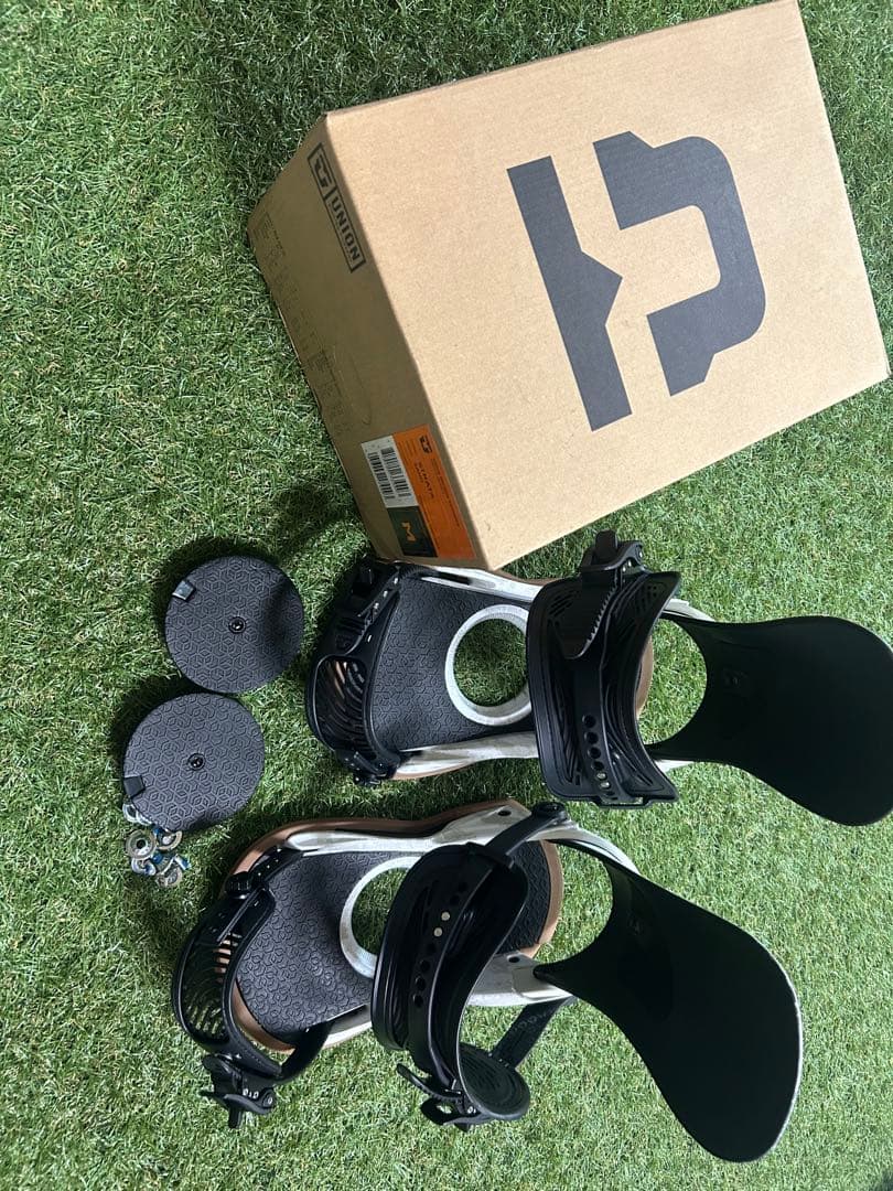 UNION スノーボード ビンディング ストラータ Mサイズ 25-26最終値下