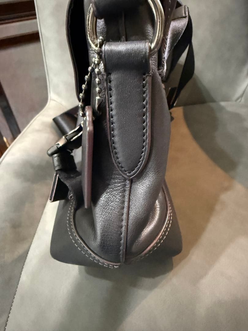 COACH リビングトン　ショルダーバッグ　バイクバッグ