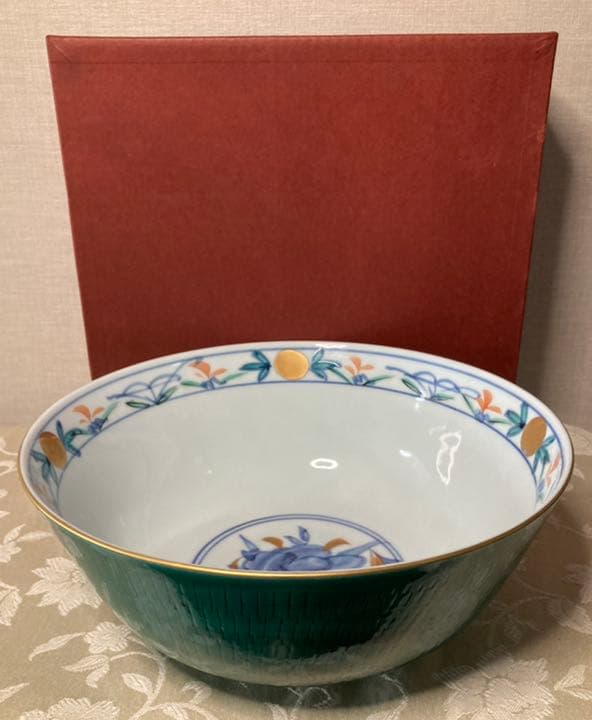 陶器　大鉢　金彩あり　窯印あり　瑞