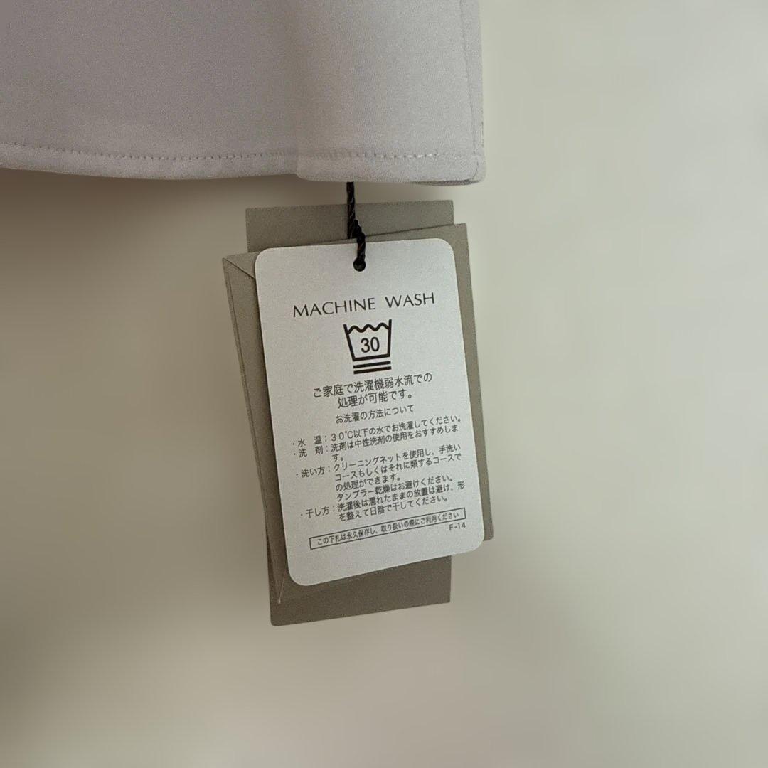 ジャスグリッティー　サイドフリルタイブラウス　S 薄ピンク　新品未使用タグ付き