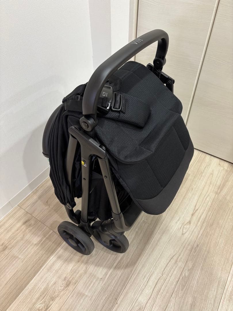 Aprica Viit アップリカ ヴィット シートライナー、レインカバー付属