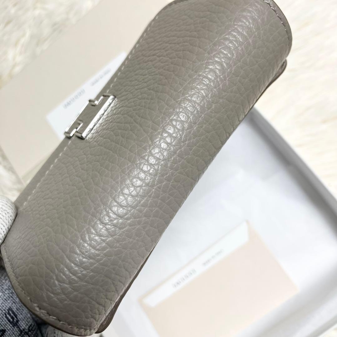 【未使用】 イアクッチ アバウォレットCERVO 付属品完備