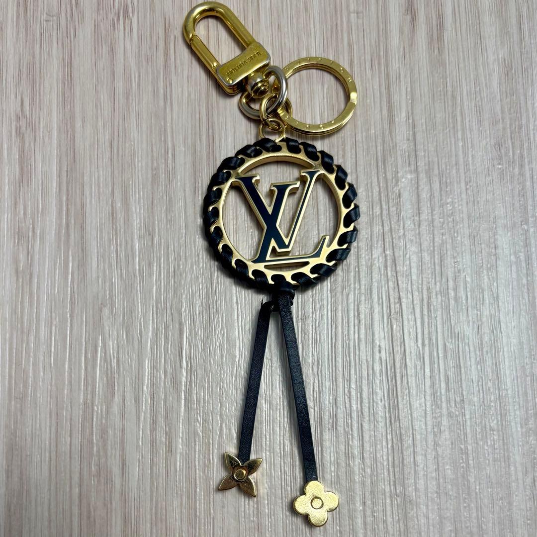 LOUIS VUITTON ルイヴィトン ポルト・クレ・ベリー キーホルダー