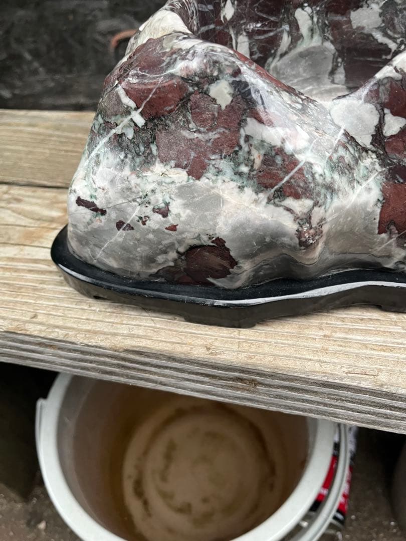 鑑賞石 、赤茶石 、雷光石 、雷石 赤玉石 、山型石 、姿石 、風景石