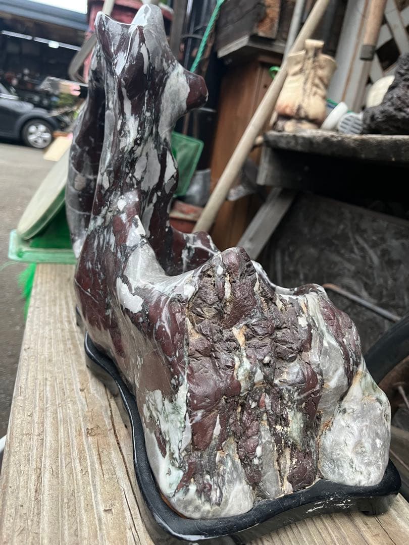 鑑賞石 、赤茶石 、雷光石 、雷石 赤玉石 、山型石 、姿石 、風景石