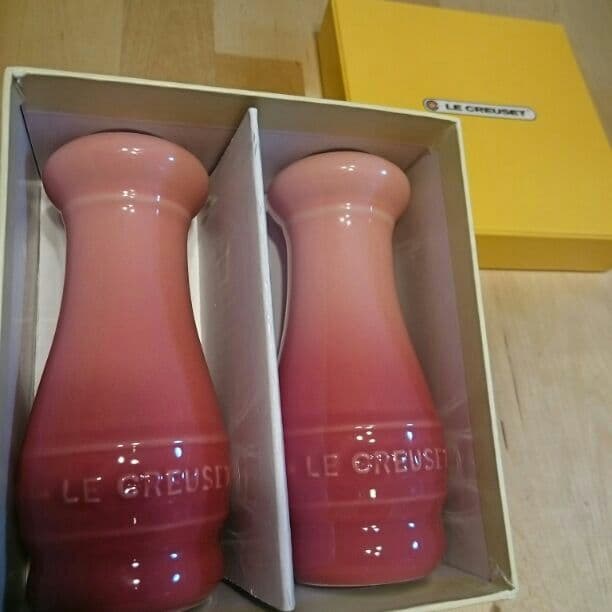 レア☆ル・クルーゼ ソルト&ペッパーシェイカー