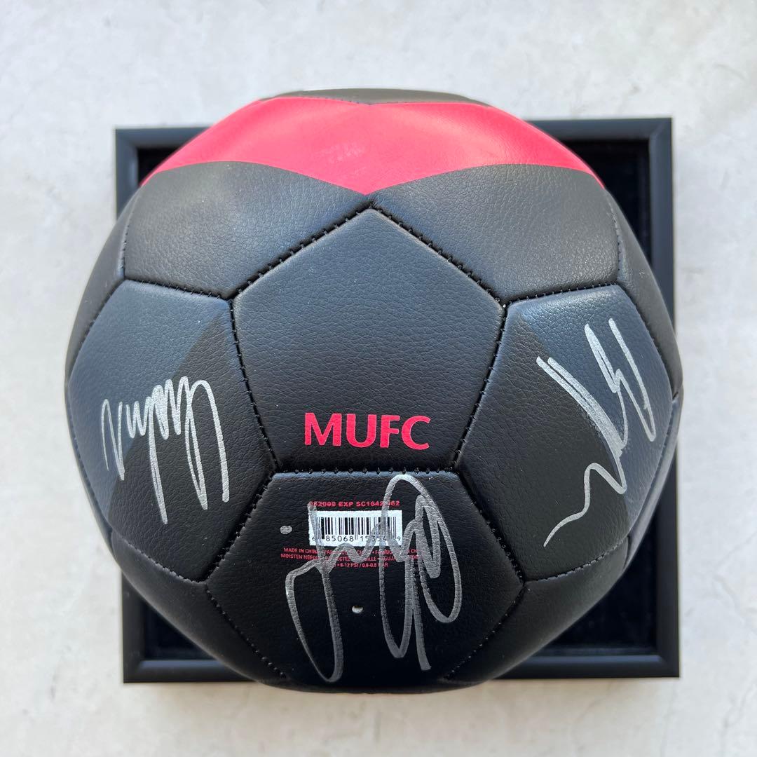 マンチェスターユナイテッド　2009/2010シーズン　直筆サインボール