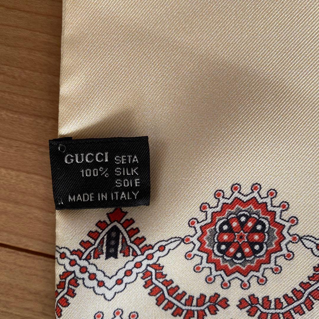 GUCCI 花柄 シルクスカーフ フリンジ付き