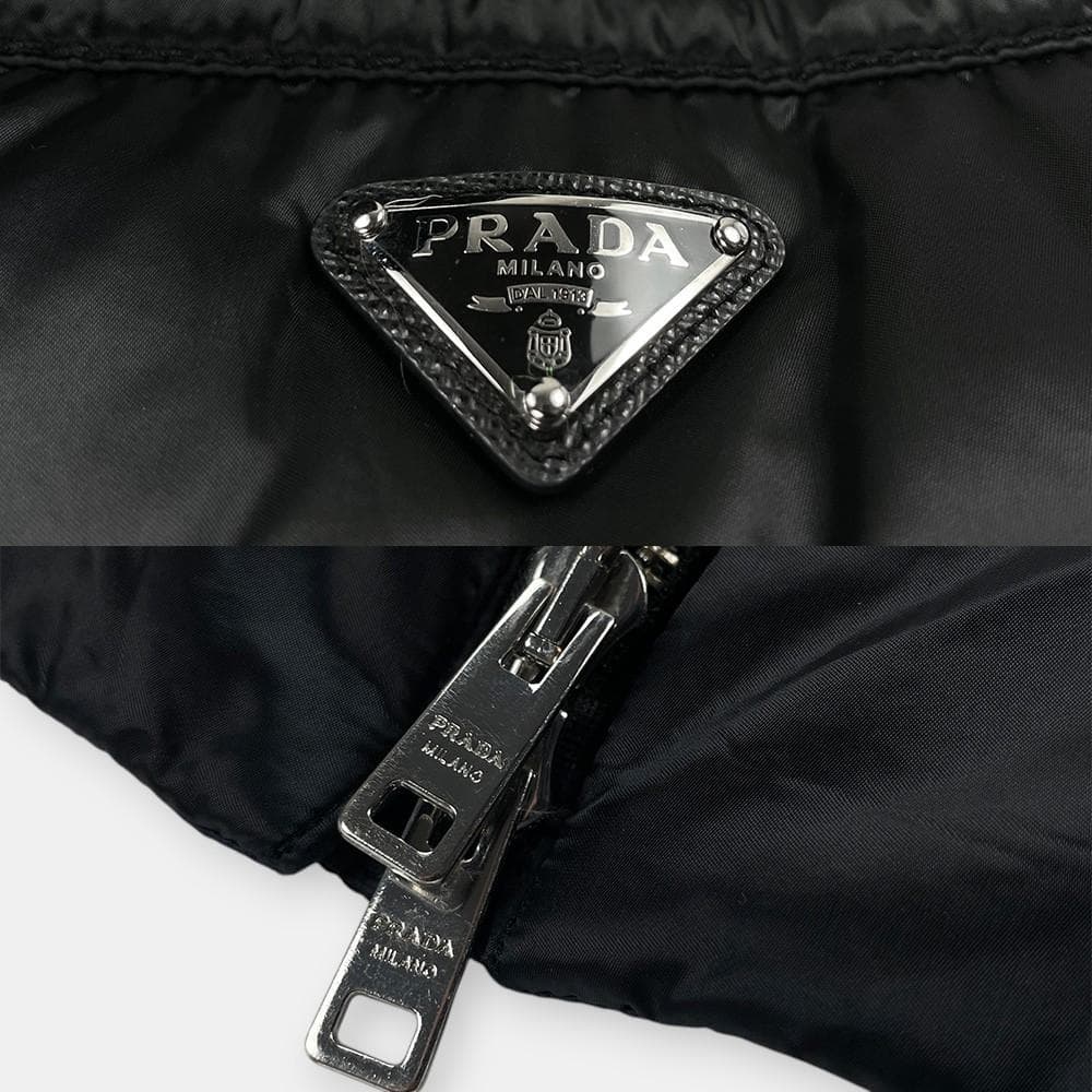 PRADA プラダ トライアングルプレート 三角ロゴ ダウンベスト 黒 44