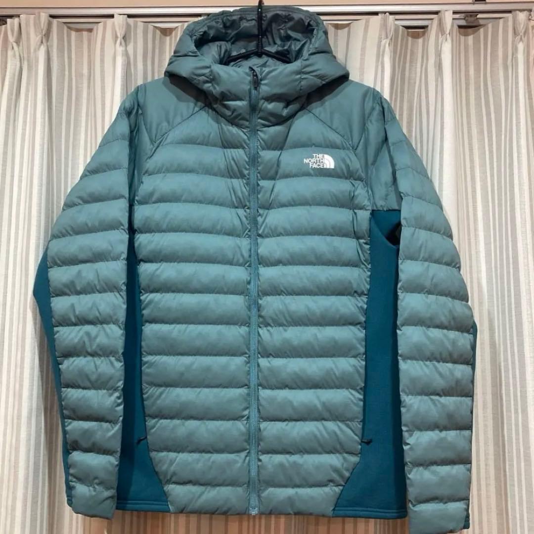 THE NORTH FACE　ノースフェイス　レッドランフーディ　ランニング