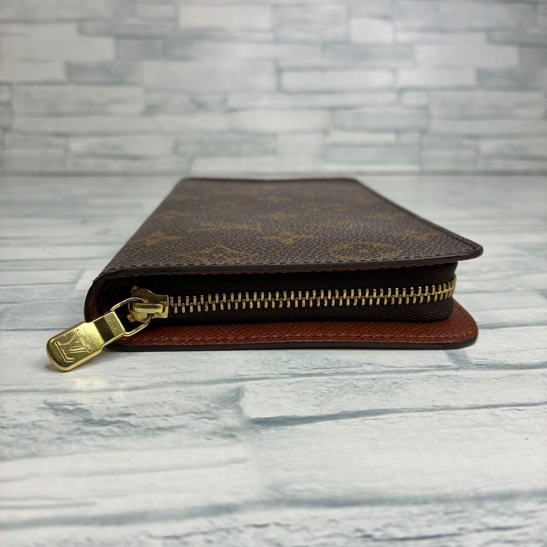 未使用級　90 ルイヴィトン　モノグラム　長財布　ラウンドファスナー　hq2