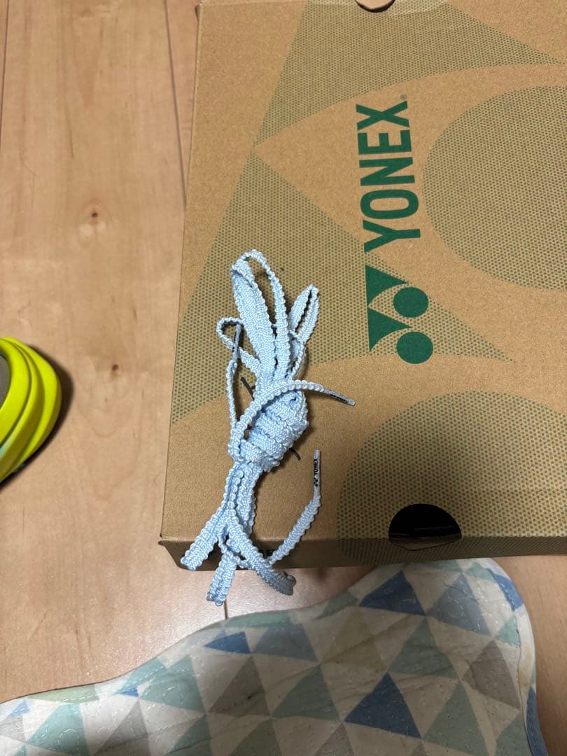 ヨネックス　カーボンクルーズSRメン. SHRSR1M 新品