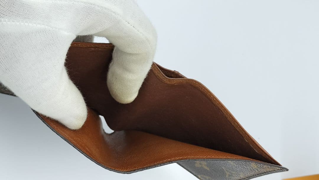 【美品】LOUIS VUITTON メンズモノグラム 二つ折り財布