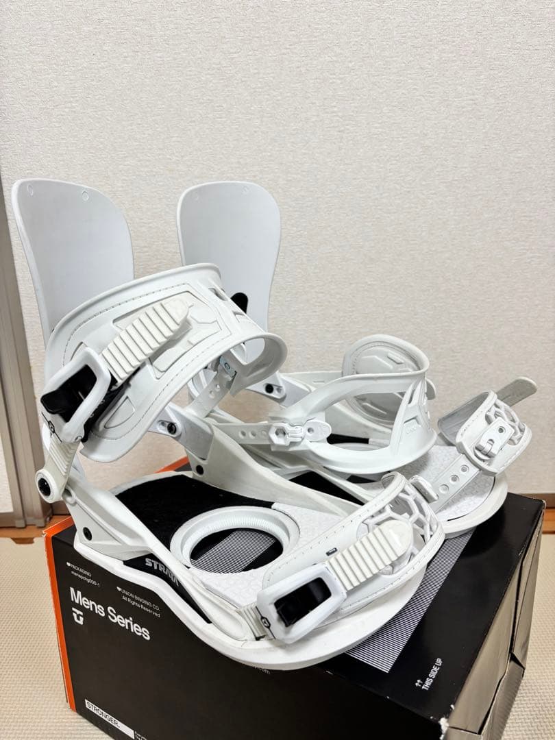 21-22 UNION STRATA M ホワイト