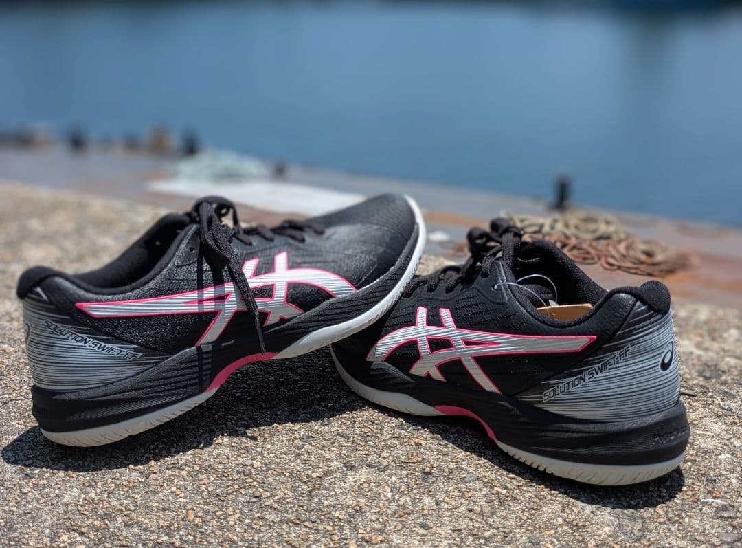 asics テニスシューズ25.5