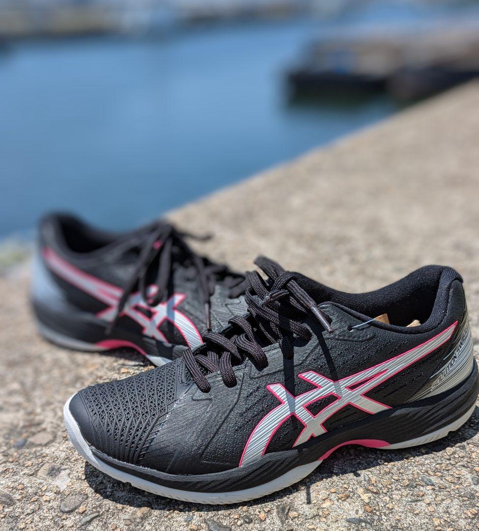 asics テニスシューズ25.5