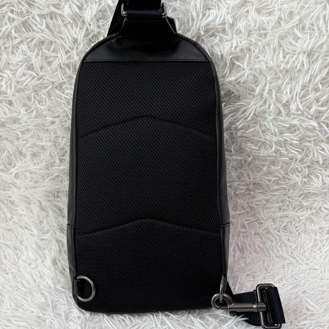 未使用級✨コーチ COACH ボディバッグ ショルダーバッグ スリング レザー黒