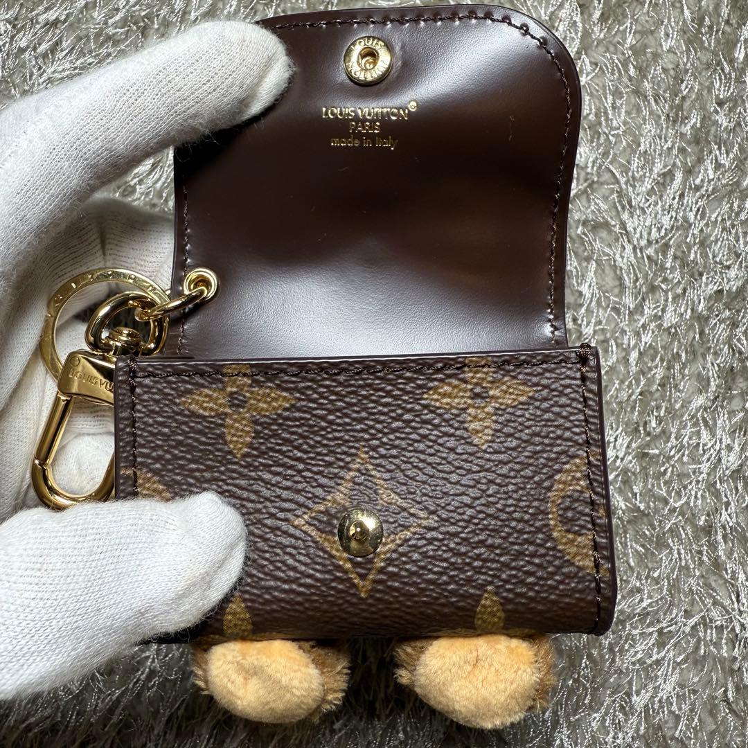 バッグチャーム・LV キュート モノグ ラム M01561