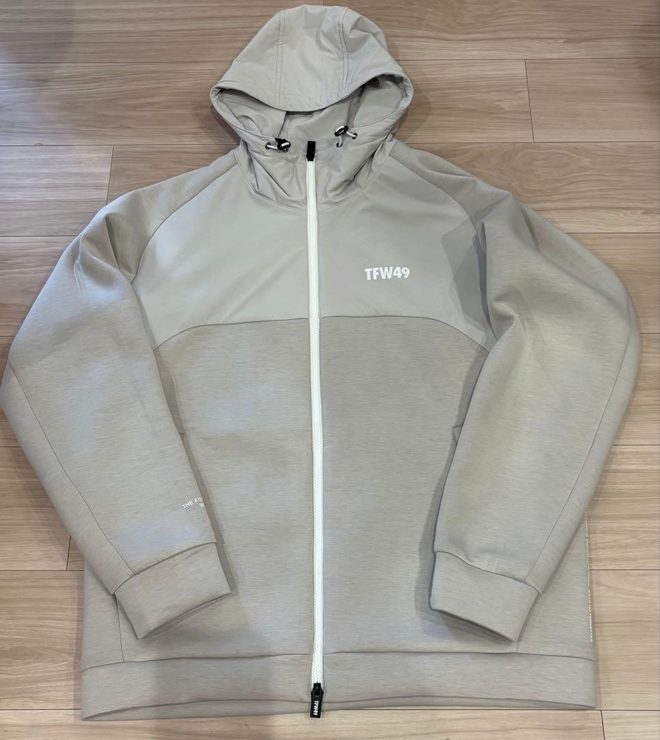 新品未使用タグ付き　TFW49 ジャケット