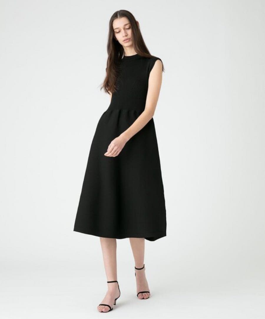 アルアバイル　ルルウィルビー ニットフレアーワンピース