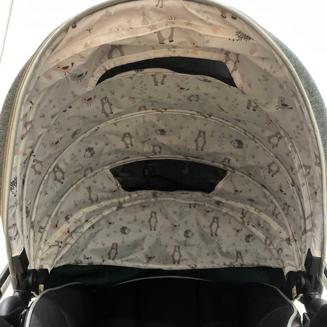 【美品】アップリカ ベビーカー ラクーナクッションAD 限定品 グリーン