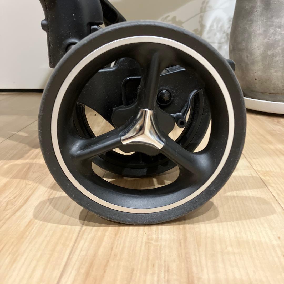 【美品】アップリカ ベビーカー ラクーナクッションAD 限定品 グリーン