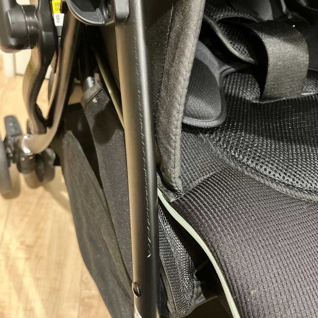 【美品】アップリカ ベビーカー ラクーナクッションAD 限定品 グリーン