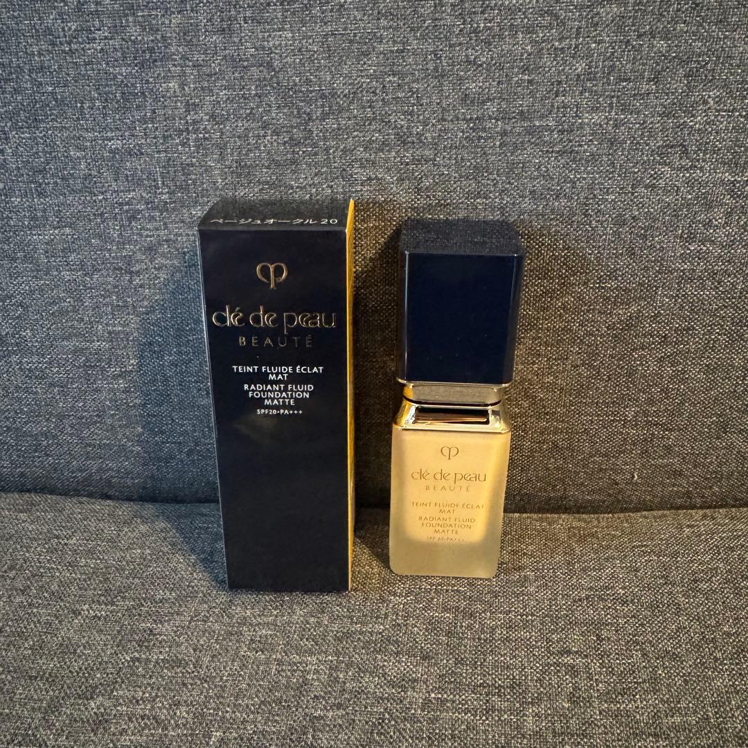 い*ん様 【新品未使用】クレドポーボーテ タンフリュイドエクラ マットベージュオ