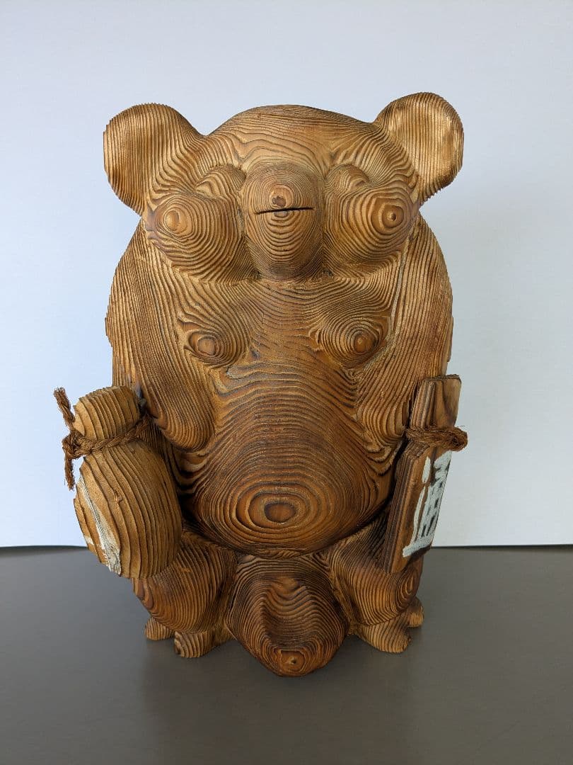 一刀彫り 木製タヌキ 高さ41cm