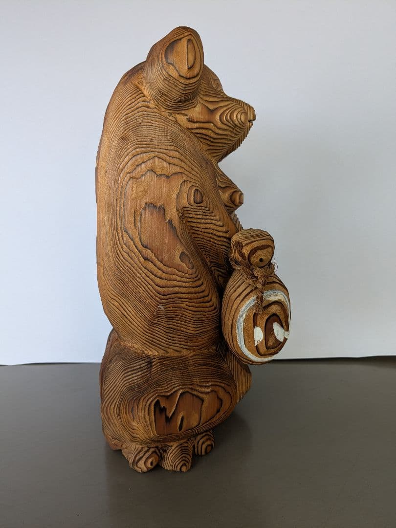 一刀彫り 木製タヌキ 高さ41cm