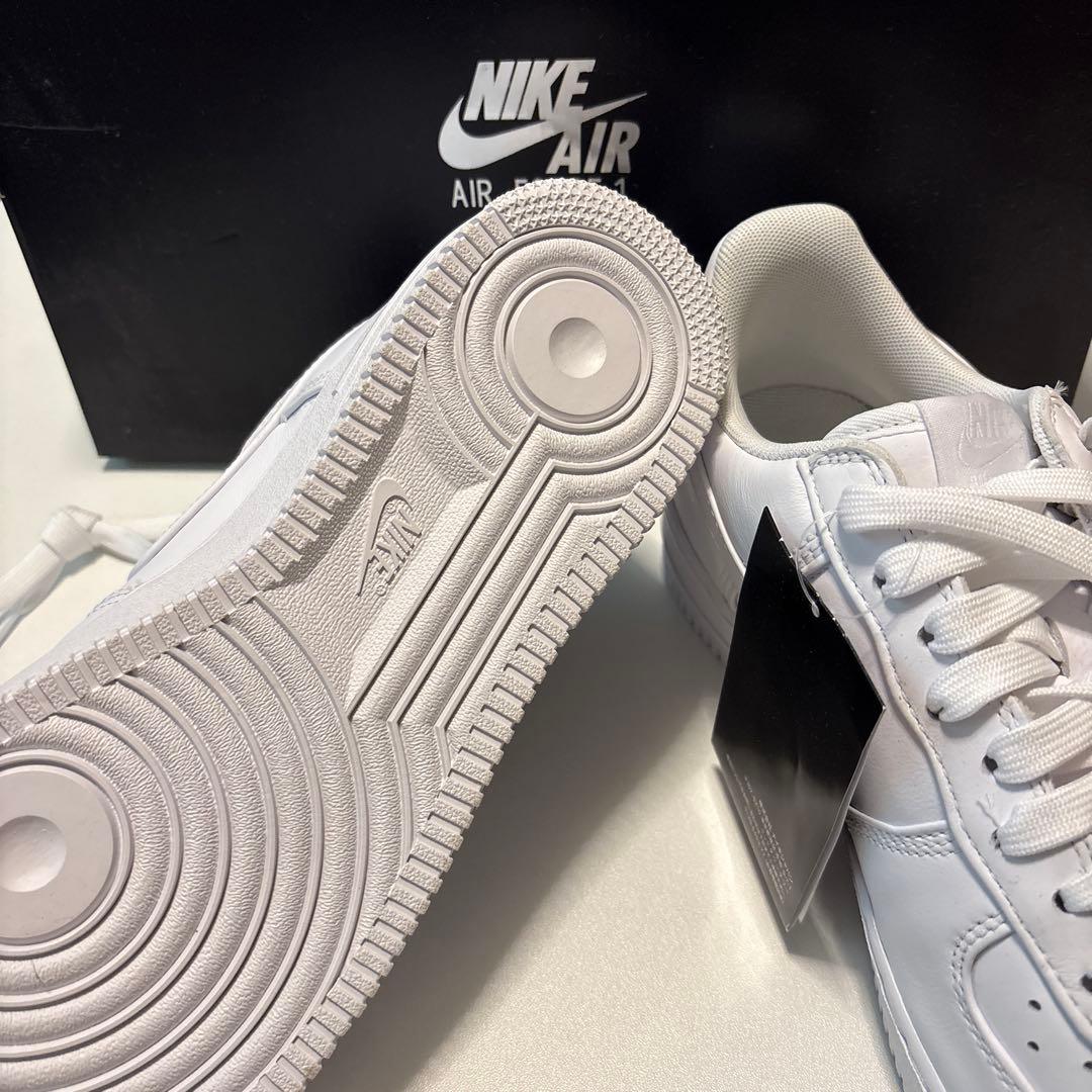 NIKE AIR FORCE 1 ホワイト