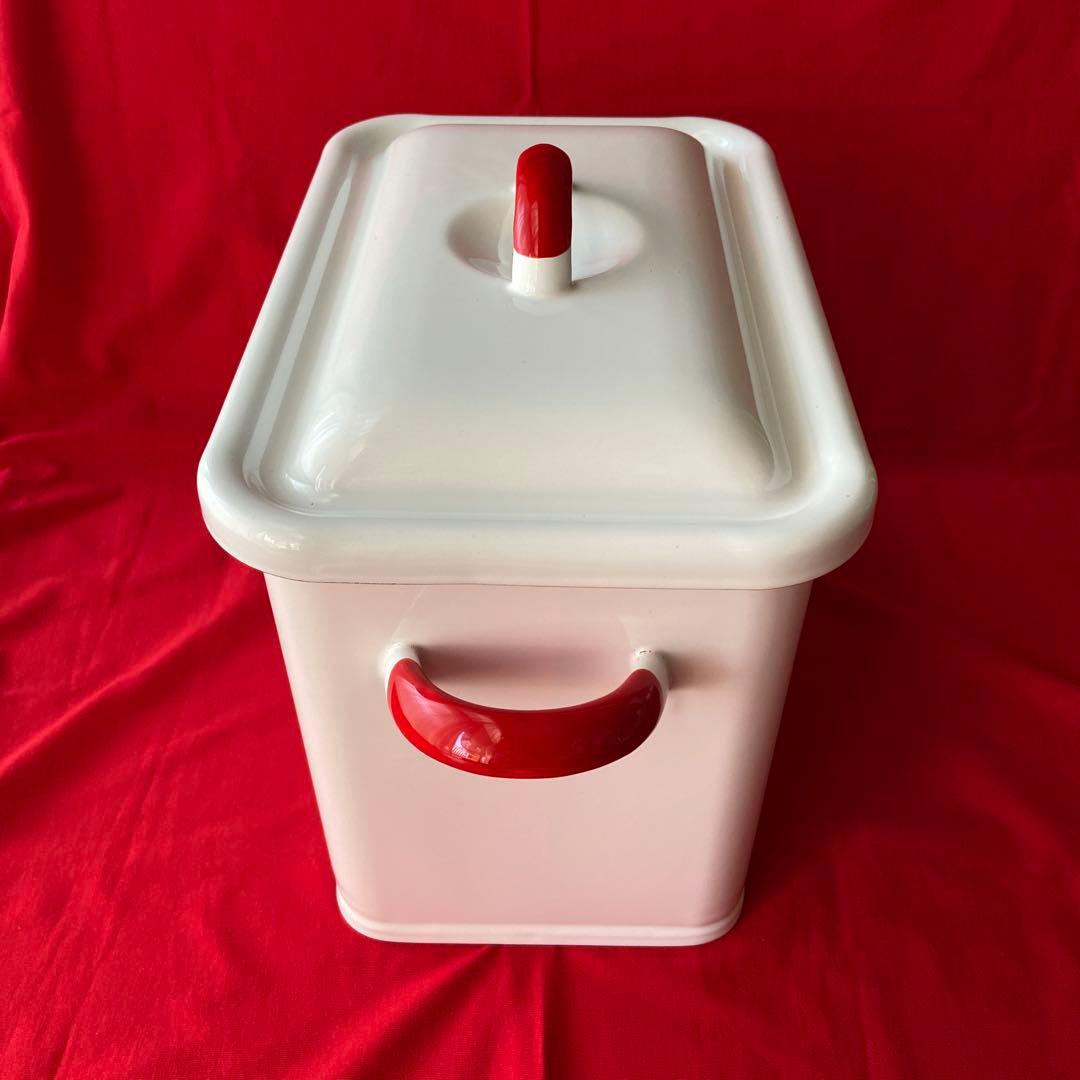 ブレッドケース