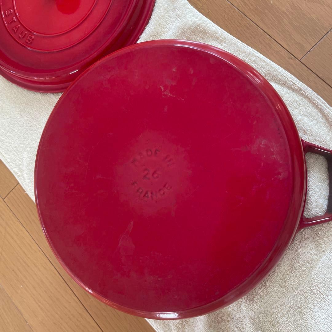 STAUB 鋳鉄鍋 26cm レッド 蓋付き