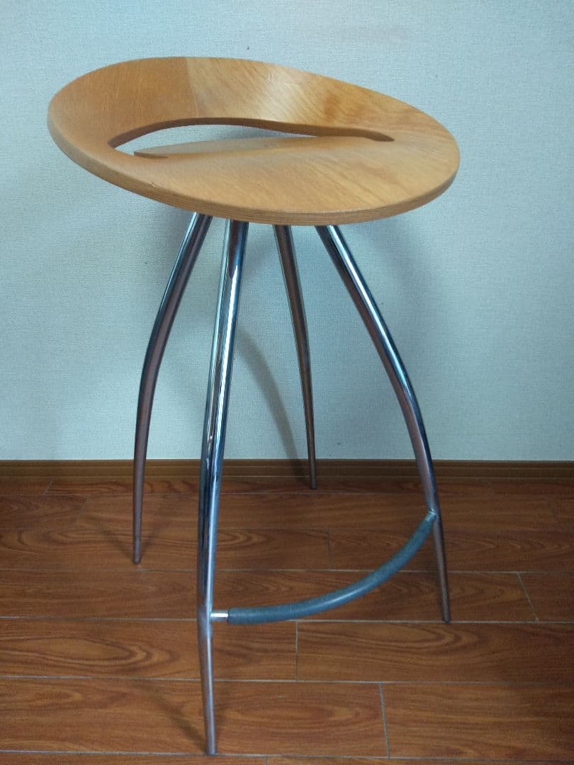 LYRAハイスツール廃盤商品