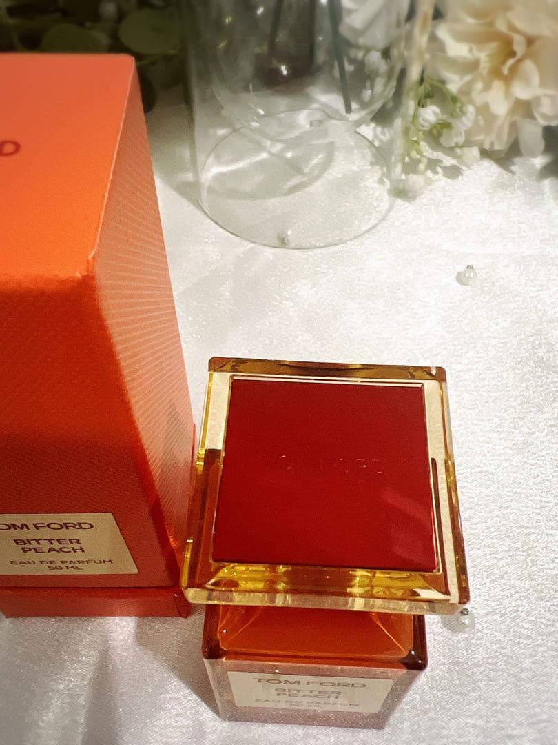 先日購入 国内正規 トムフォード ビターピーチ オードパルファム 50ml 購入
