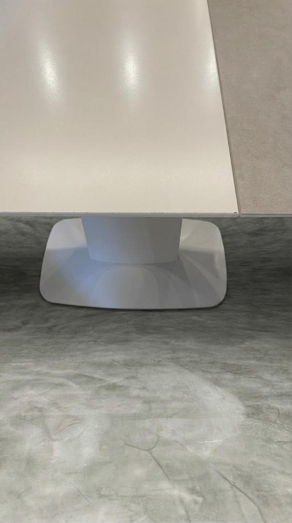 BoConcept Alicante 伸長式テーブル｜W140-190
