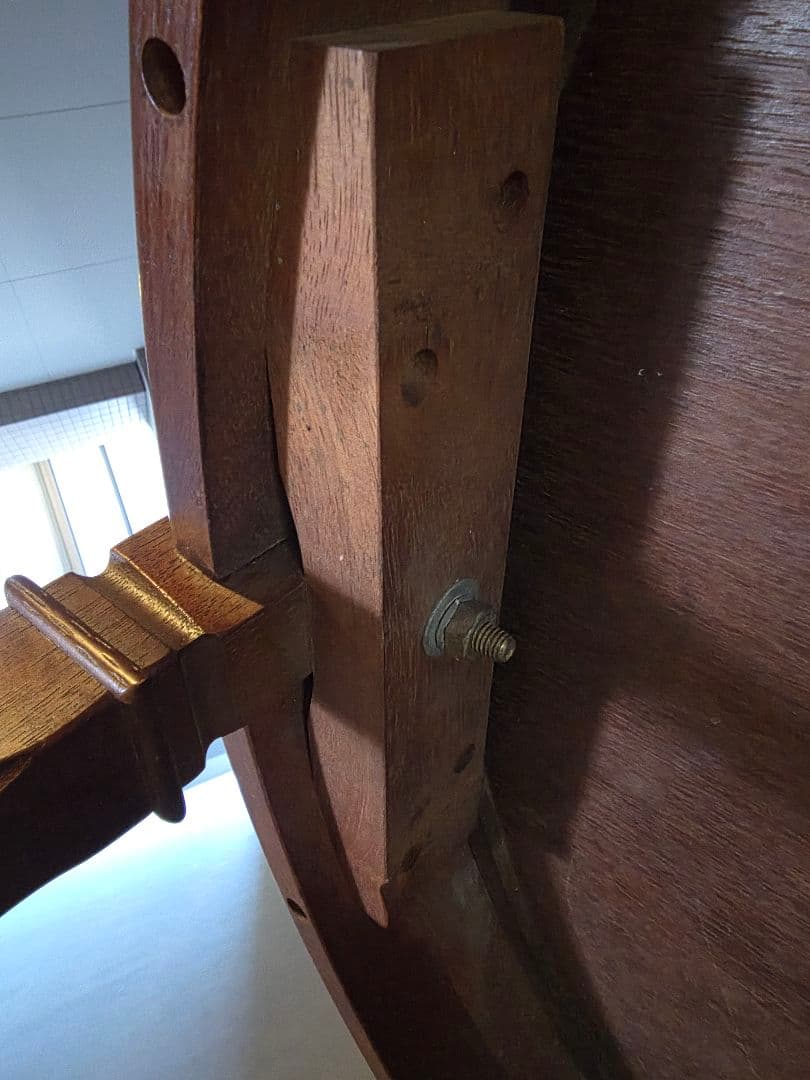 クラシック円形木製テーブル　地中海　円卓　コーヒーテーブル　ラウンドテーブル