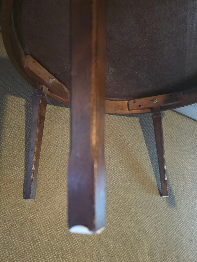 クラシック円形木製テーブル　地中海　円卓　コーヒーテーブル　ラウンドテーブル