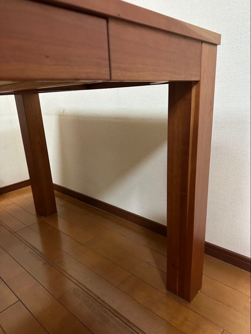 【値下げ】木製ダイニングテーブル