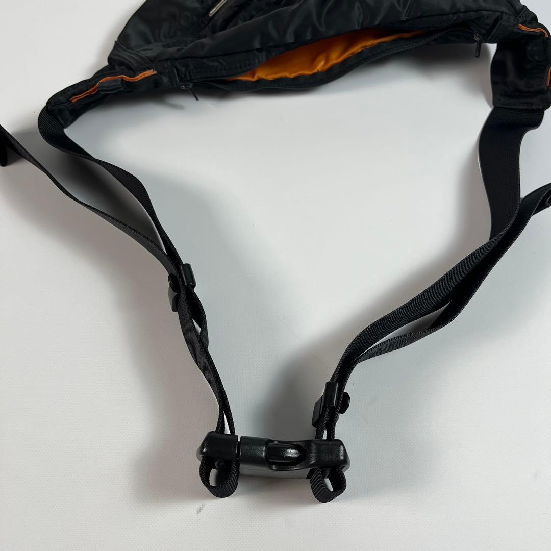 美品　PORTER ボディバッグ　タンカー　ブラック