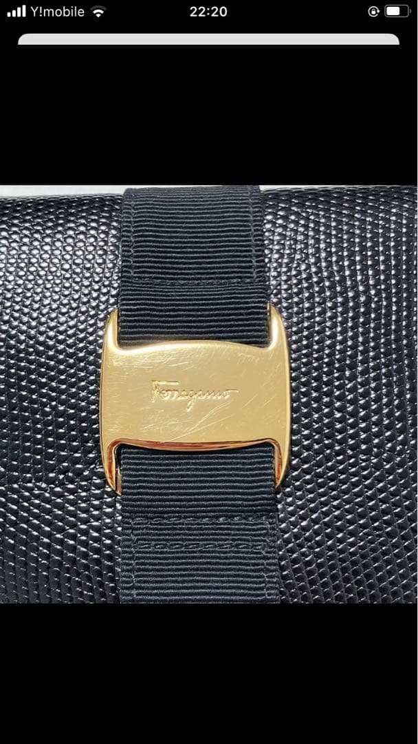 未使用Salvatore Ferragamoレザー二つ折り財布　ヴァラリボン　黒