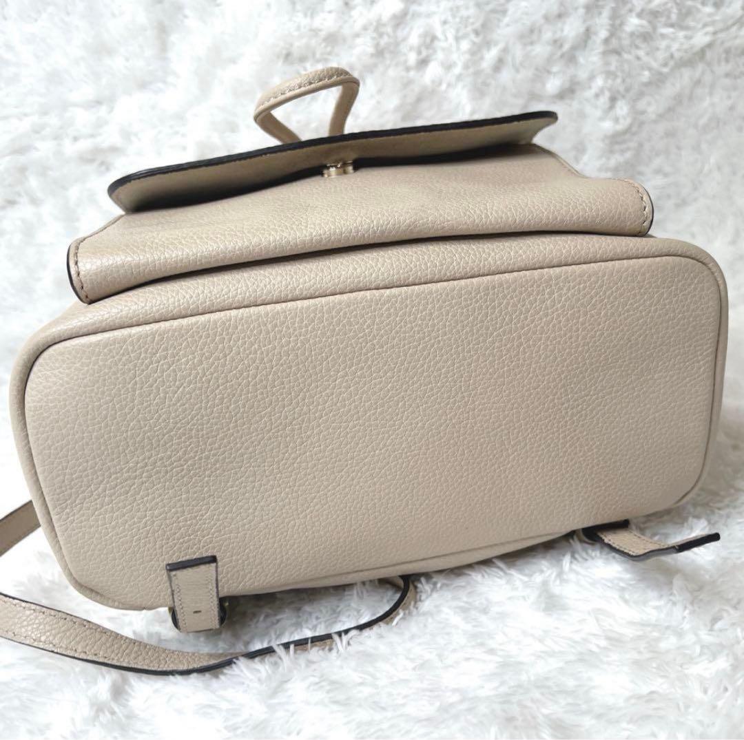 未使用級✨フルラ ミニリュック レザー ロゴ 巾着型 袋付き ベージュ