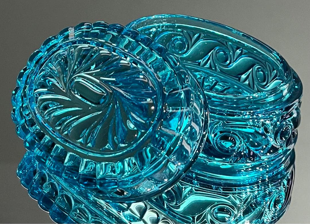 Baccaratバカラ / ※極美品 稀少色　RUSSE　ルッセ 蓋物 　ブルー