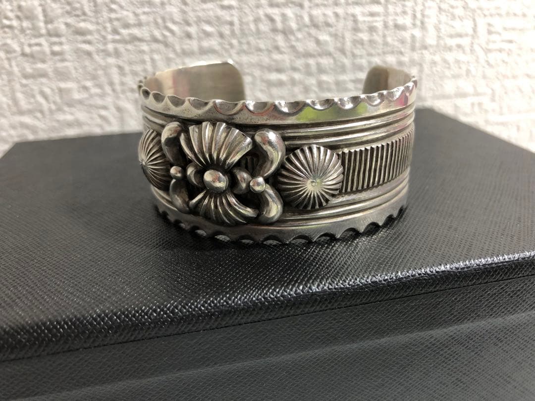 65g Delbert Gordon バングル　ヘヴィーゲージ　Navajo