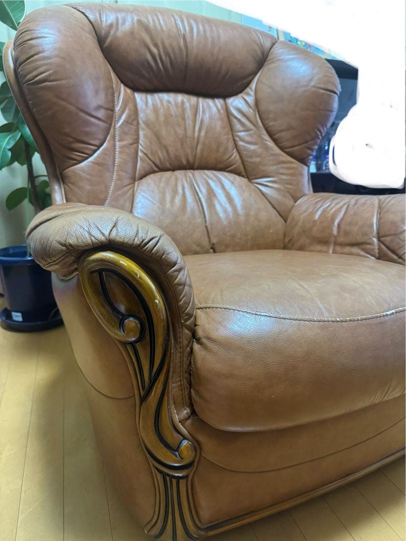 ブラウンレザー高背もたれ1人掛けソファ