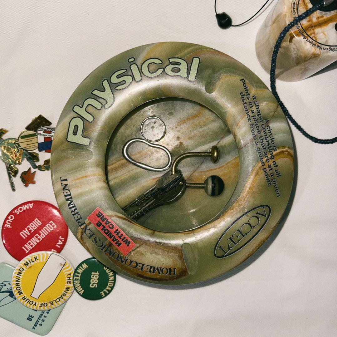  ECONOMICS EXPERIMENT ashtray 灰皿