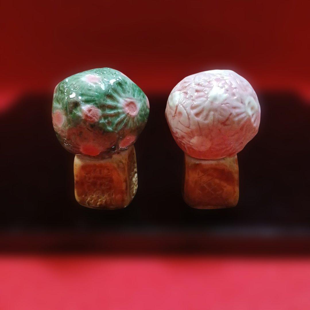 ひな人形(陶器　男雛/女雛/三人官女/左近の桜/　右近の橘/大小台座)