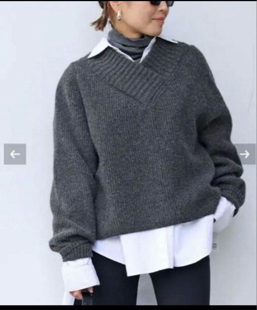 OLBIAアゼVネック プルオーバー