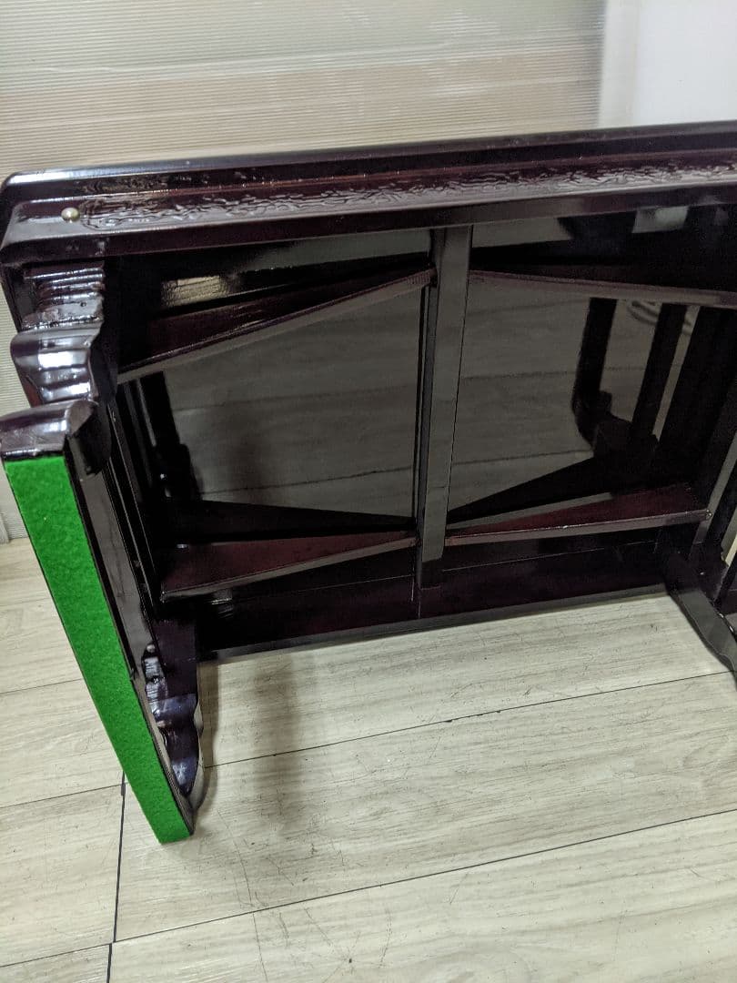 李朝螺鈿食事台　時代物　折畳式